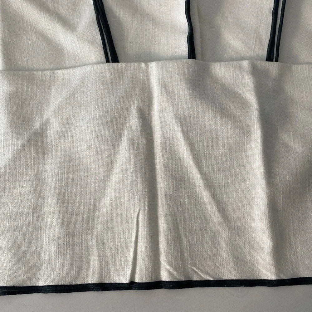Set of 5 Crate & Barrel Merrow-Stitch White Green Stripe Napkin Embroidered Tree